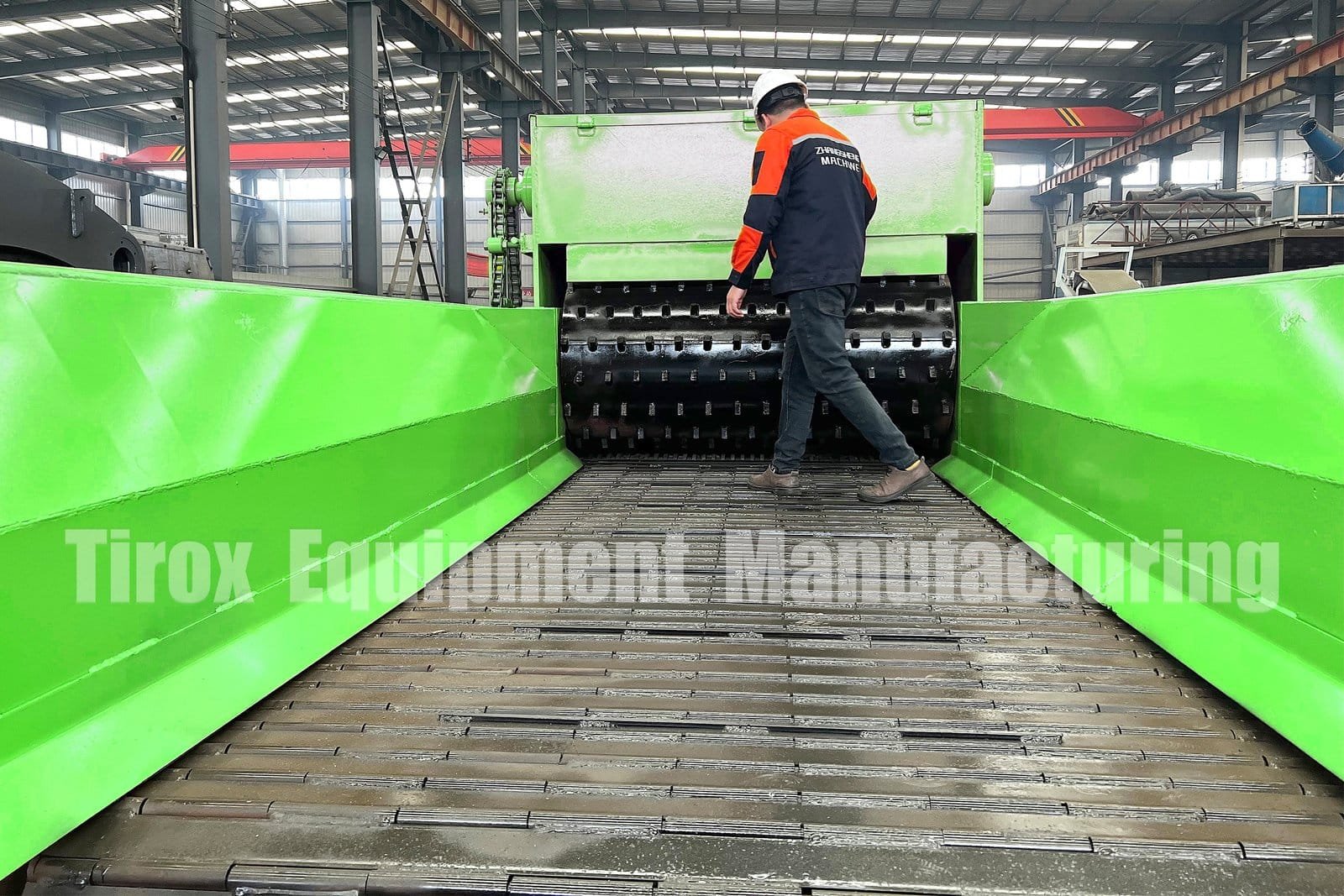 TIROX industrial horizontal grinder photo